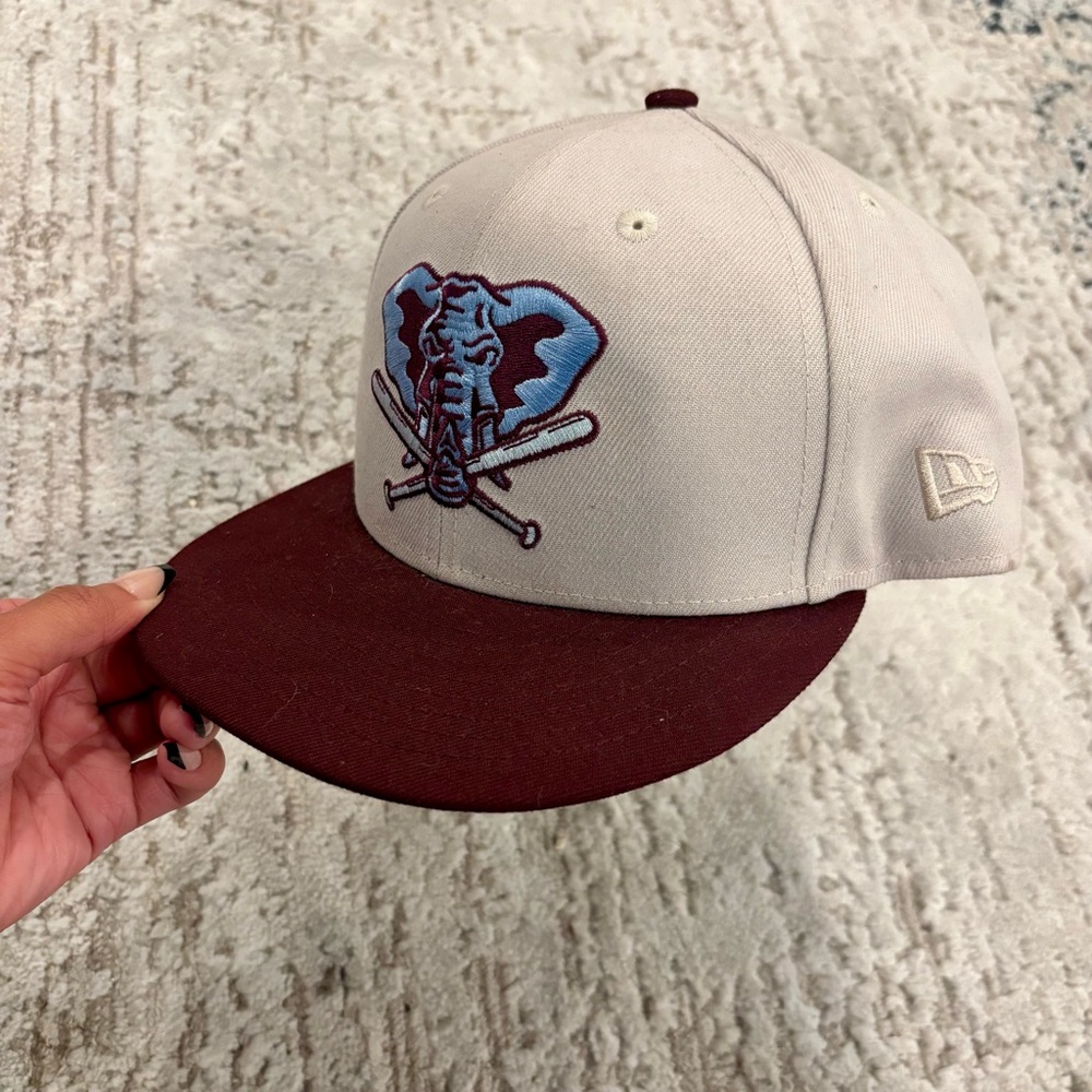 New Era 59FIFTY Oakland 50th Anniversary Chrome Burgundy New Era Fitted Hat